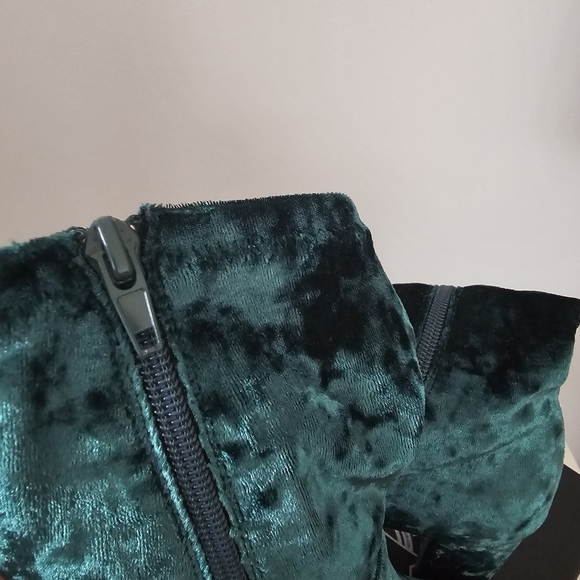 ANTHROPOLOGIE SILENT D Nider Jade Green Velvet High Heel Pointed Toe Boots - Picture 8 of 9